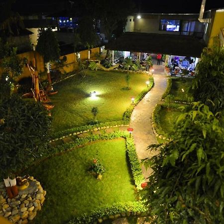Hotel Homeland Pokhara Eksteriør billede