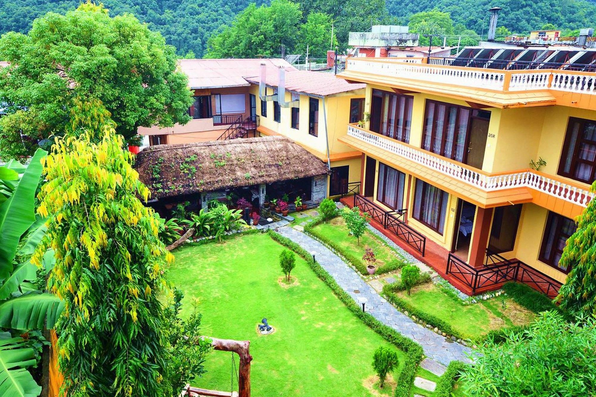 Hotel Homeland Pokhara Eksteriør billede